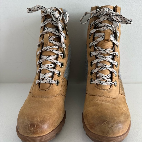 Sorel Joan Of Arc Lexie Wedge Boots Women Size 8.5 Tan Gray Leather Wool Lace Up - Picture 4 of 9